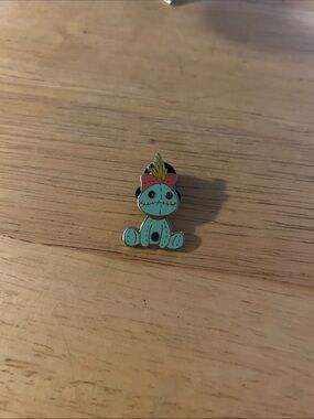 Scrump Disney Pin